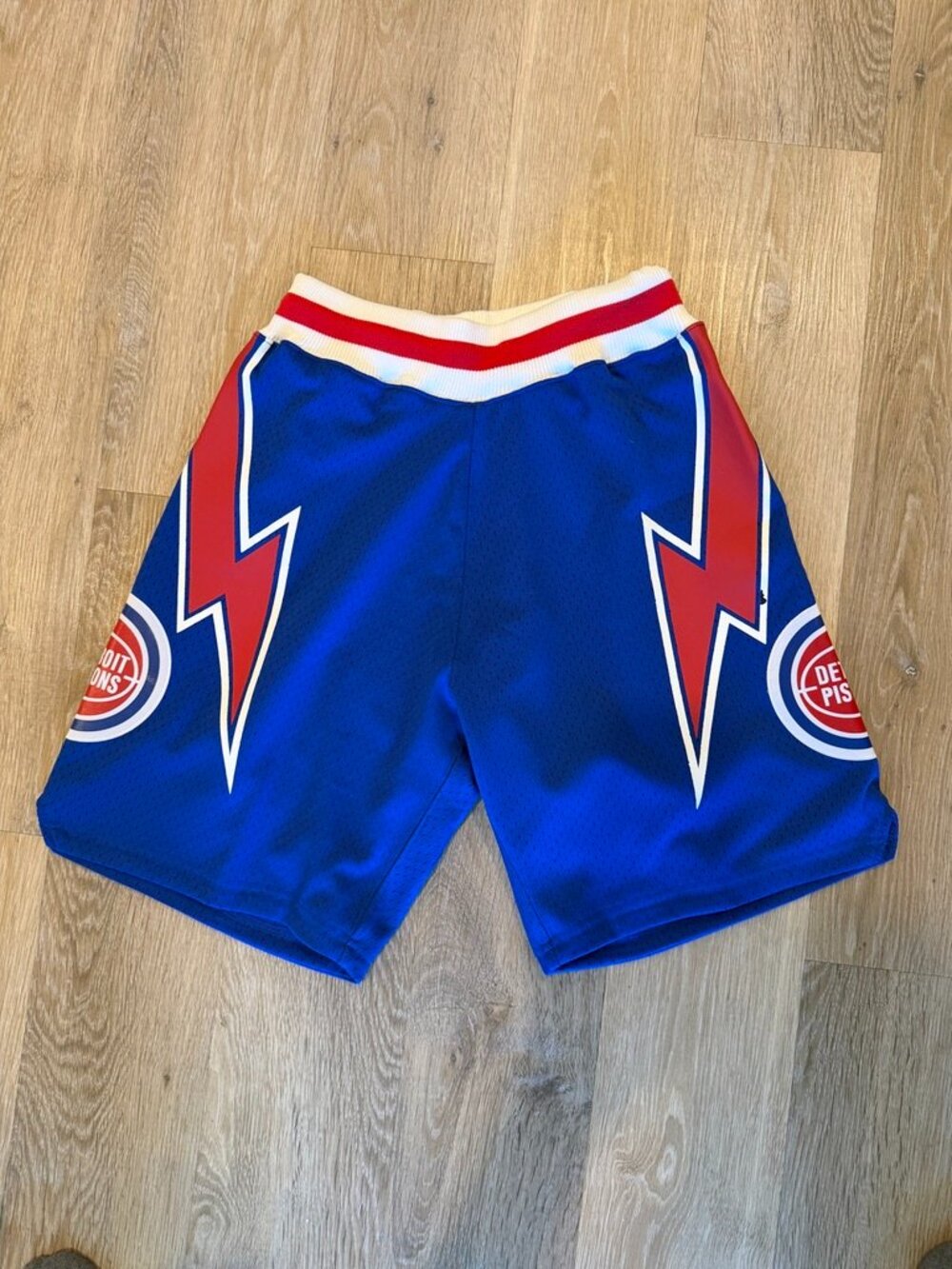 Mitchell & Ness Men's NBA Road Authentic Shorts Detroit Pistons 78-79 NWT
